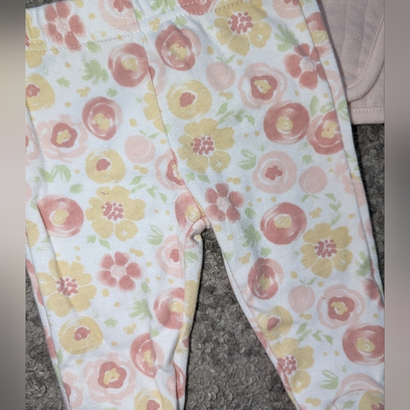 Chick Pea 2pc baby girl outfit. Pull over sweater. - Picture 2 of 4